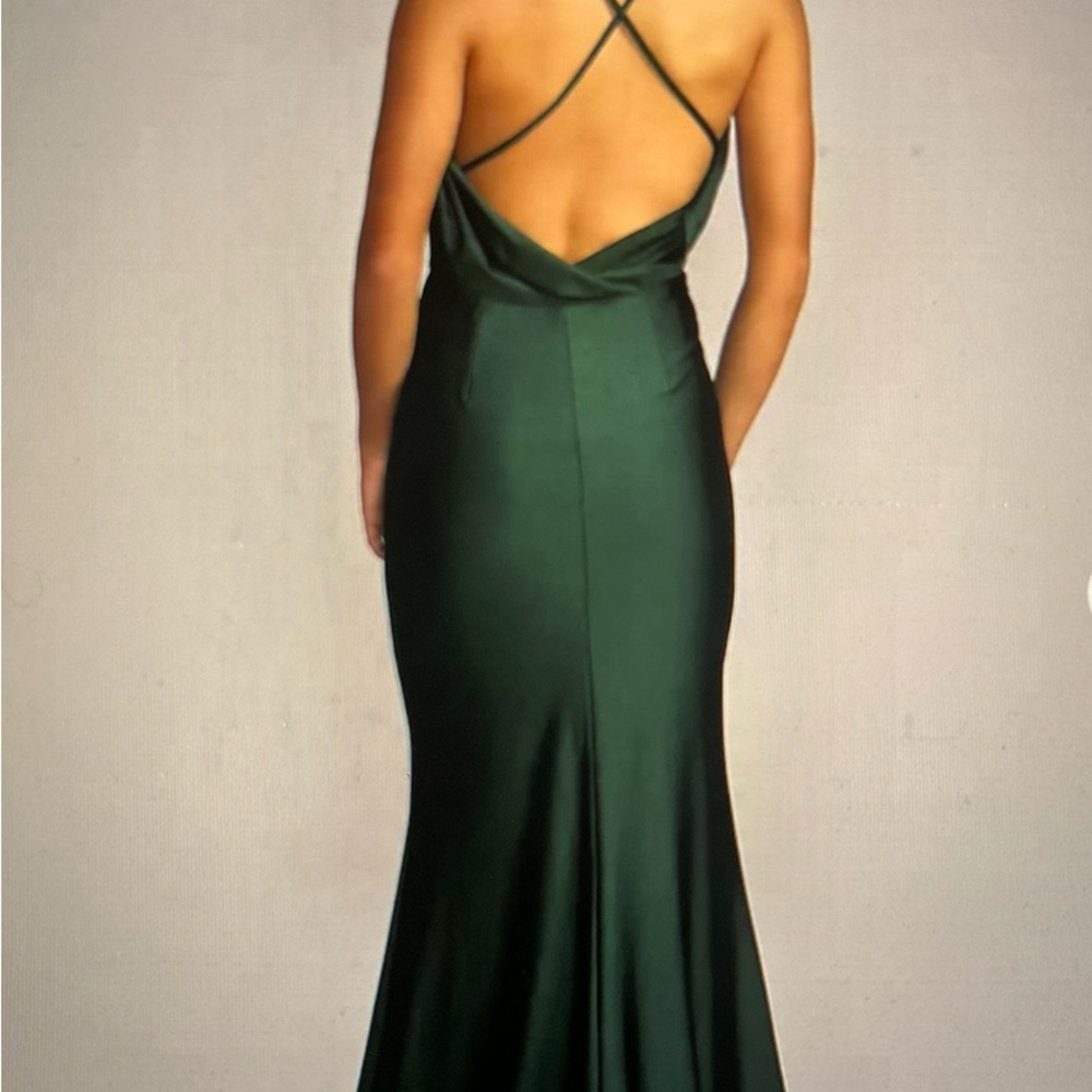 Elegant Green Evening Dress